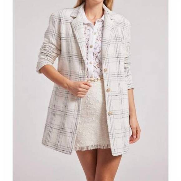 NEW GENERATION LOVE peggy tweed car coat in ivory - Picture 3 of 5
